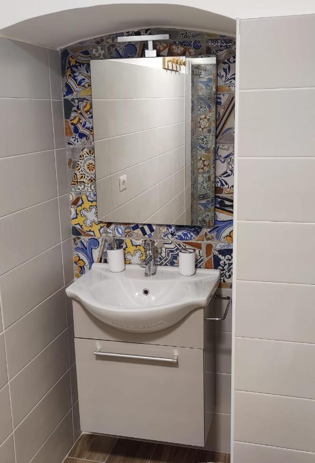 Seaside Sartoria Apartment Bari Ngoại thất bức ảnh